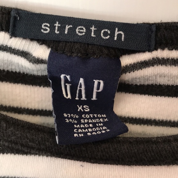 ⭐️3/$15⭐️ Vintage GAP Stretch Striped Longsleeve Shirt - Picture 2 of 3